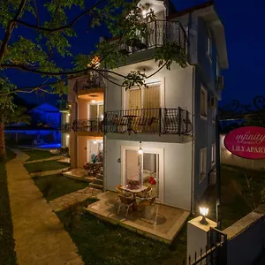 Infinity Lily Parco vacanze